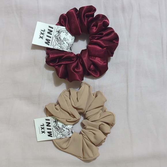 BNWT XXL and Co. Mini Scrunchie Bundle - Picture 4 of 4